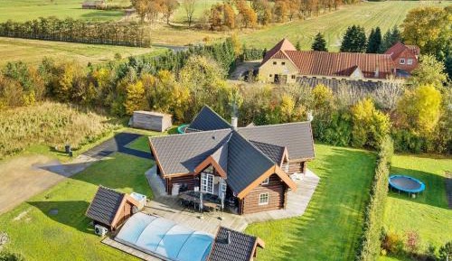 Six-Bedroom Holiday Home