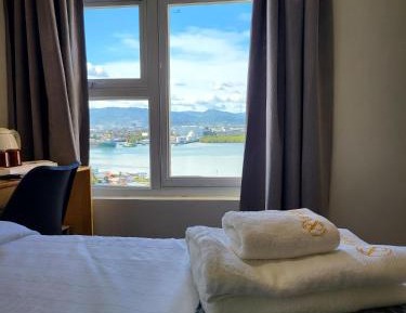Premier Deluxe Queen Room with Free Airport Transfer