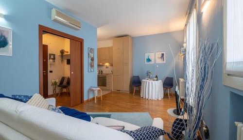 Studio with Sofa Bed