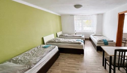 Sextuple Room