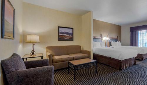 Queen Suite with Two Queen Beds with Sofa Bed - Disability Access - Non-smoking