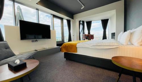 Junior Suite with Balcony