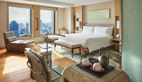 Premium King Room with City View
