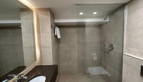 Superior Double Room (No Window/LG floor)