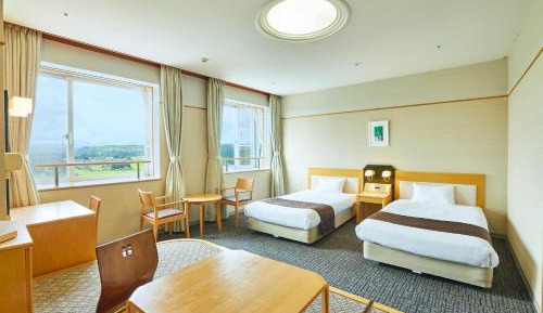 Twin Room (With Private Bath)