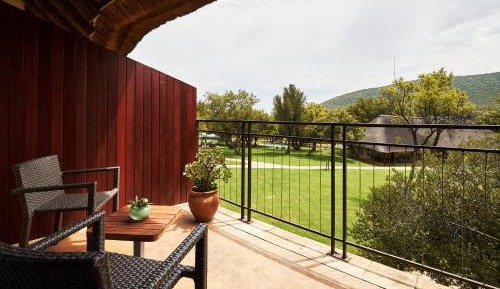 Deluxe Room with 2 Game Drives