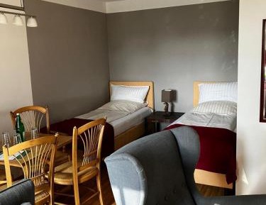 Apartment (4 Adults)