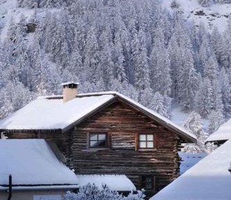 Three-Bedroom Cottage