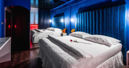 King Room with Pool Access