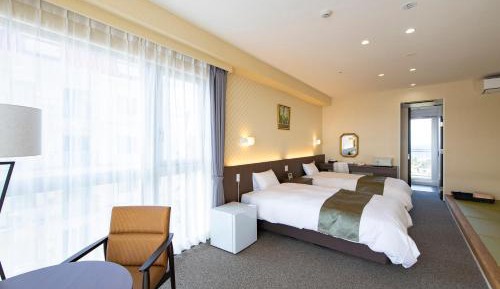 Standard Twin Room with Sea View