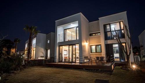 Two-Bedroom Townhouse