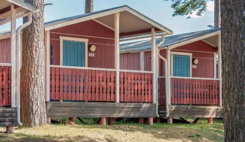 Cottage (4 Adults)