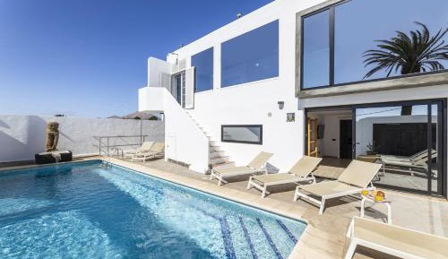 Deluxe Villa