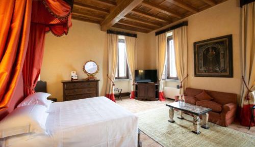 Junior Suite with Garden View