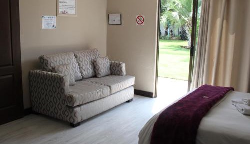 Comfort Queen Room