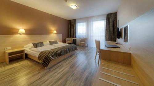 Double or Twin Room with Spa Access