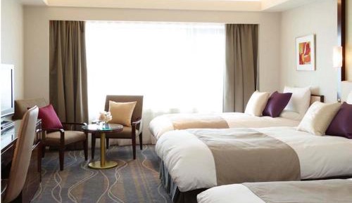 Deluxe Triple Room (16th-27th Floor) - Non-Smoking