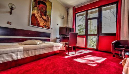Deluxe Twin Room with Balcony
