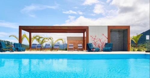 Studio Apartment with Sea View