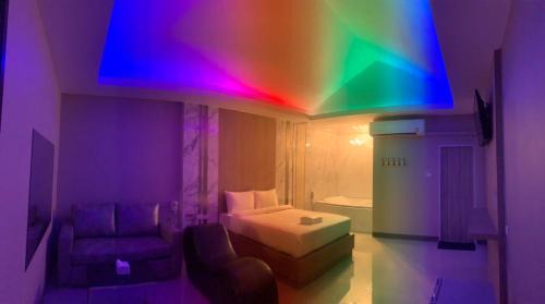 Suite with Hot Tub