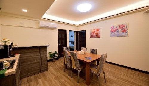 Twin Room with Private Bathroom