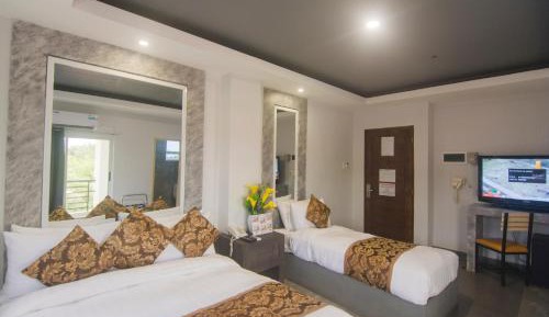 Triple Room with Balcony