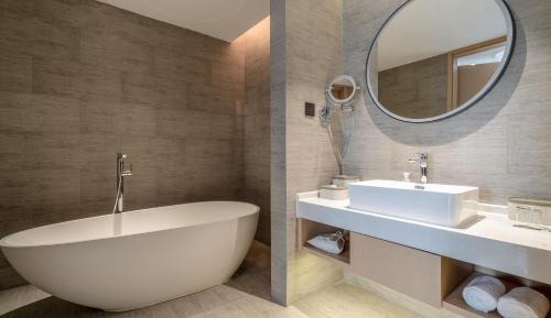 Deluxe Suite 