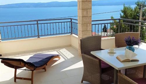 Apartment with Terrace
