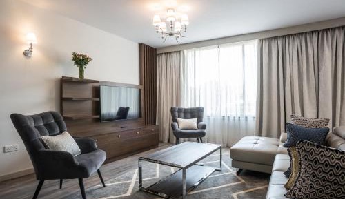 One-Bedroom Luxury Suite