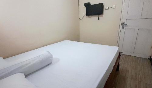 Standard Double Room with Shared Bathroom