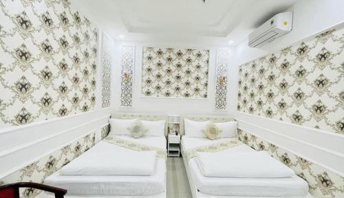 Twin Room with Shower