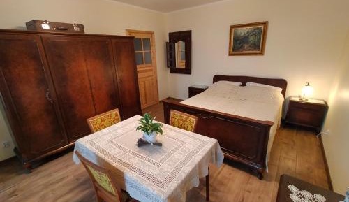 Triple Room with Private Bathroom