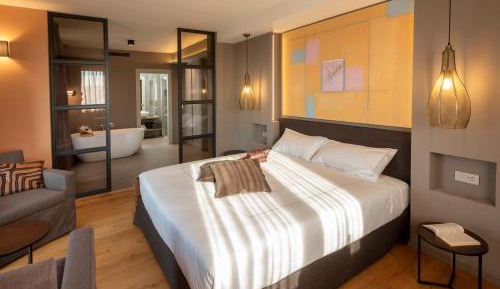 King Room with Pool View
