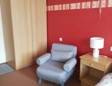 Economy Triple Room