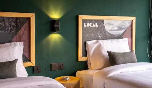 Twin Room with Mountain View