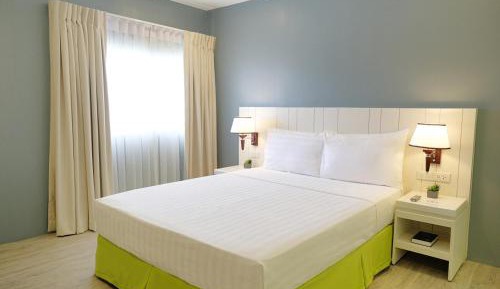 Deluxe Double or Twin Room