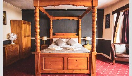 Superior Deluxe Double or Twin Room 