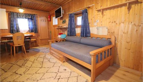 One-Bedroom Holiday Home