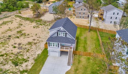 Four bedroom holiday home 