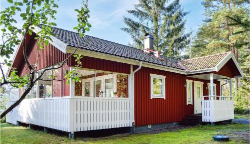 Two-Bedroom Holiday Home