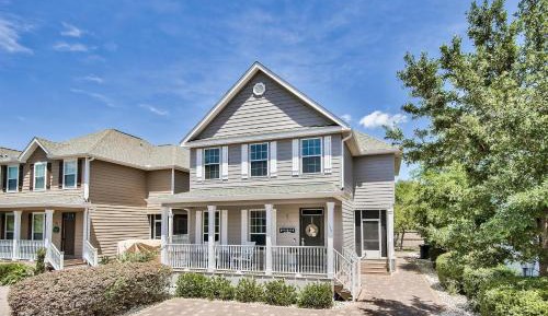 Three-Bedroom Holiday Home 