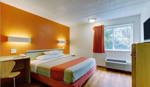 Deluxe King Room - Smoking