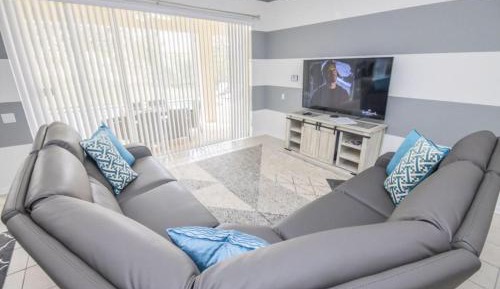 Five-Bedroom Holiday Home