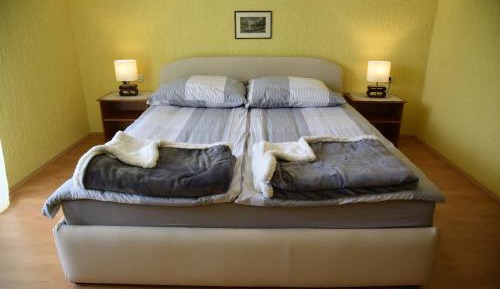 One-Bedroom Holiday Home