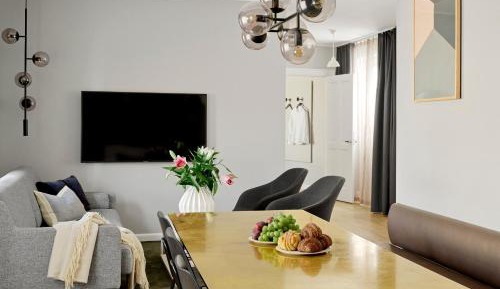 Two-Bedroom Apartment with Elevator