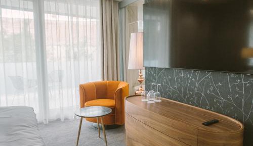 Deluxe Double Room with Bath