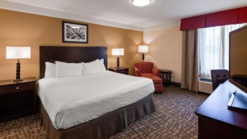 Queen Room - Disability Access - Non Smoking