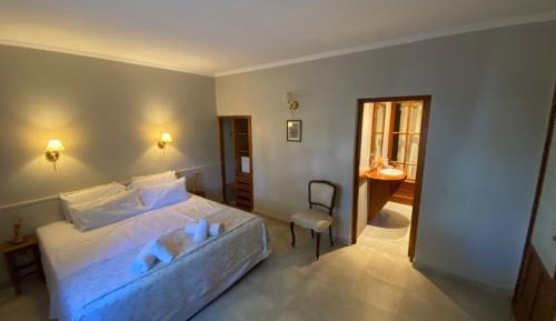 King Room with Spa Bath