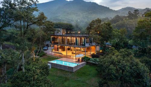 Eight-Bedroom House