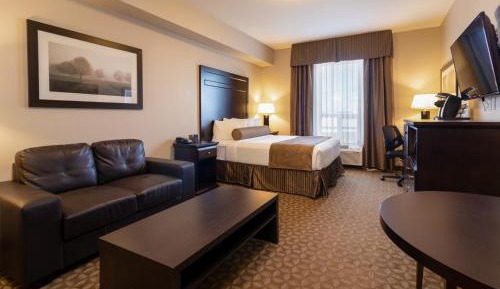 Deluxe Queen Room